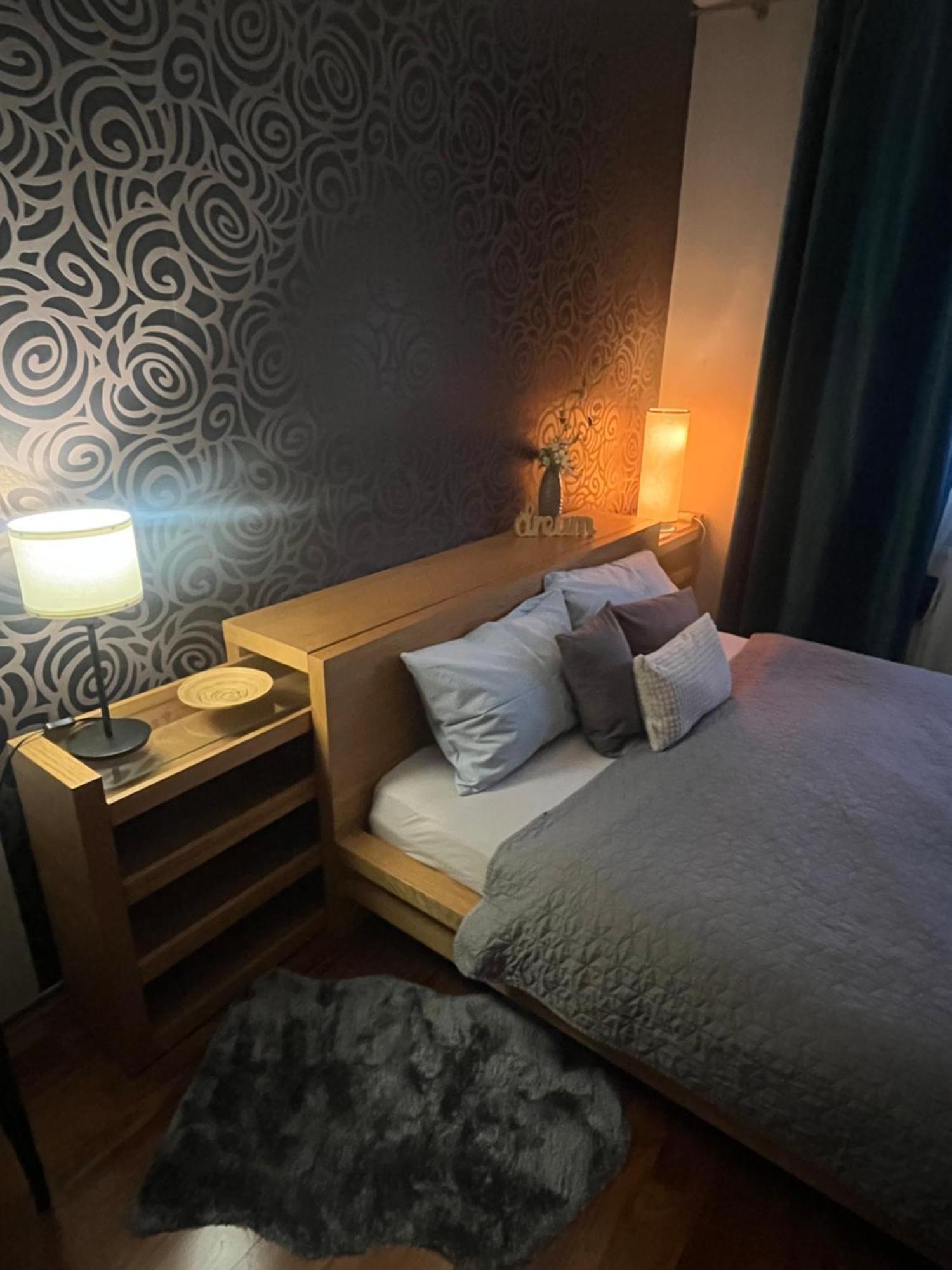 Apartmán SUZANNE Besztercebánya Kültér fotó